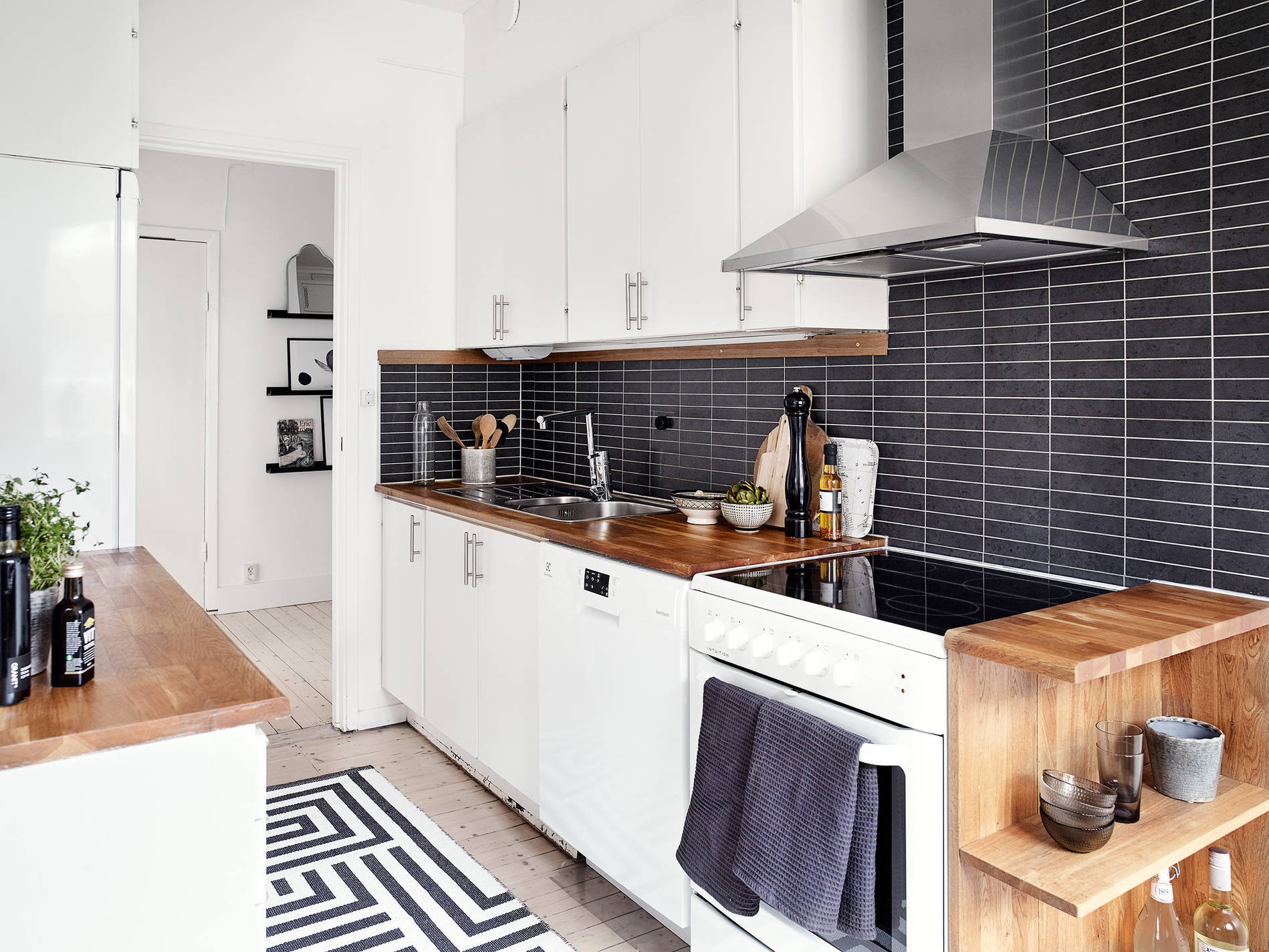 SFDE70320670B194D6C8613D85880A1EFF9