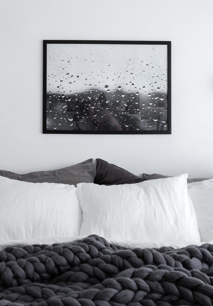 scandinavian-monochrome-bedroom-ohhio-chunky-blanket-and-rainy-day-print-by-anu-tammiste-1